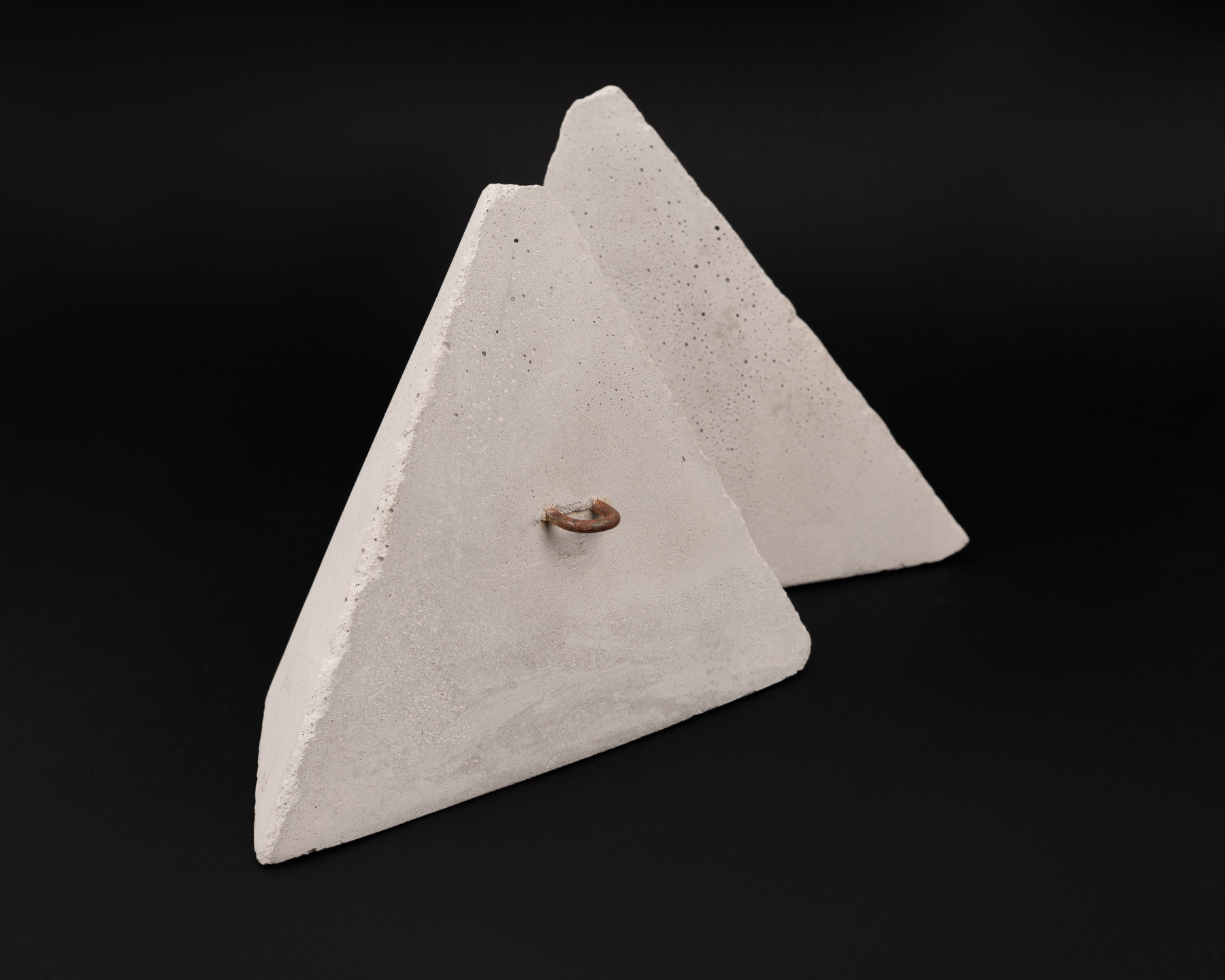 Зуб дракона, бетонный